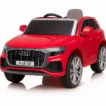Audi Q8 roșie
